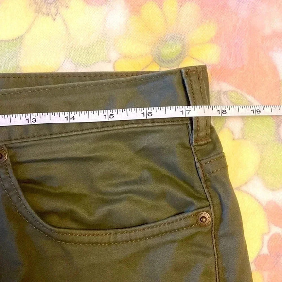 Dockers straight  fit cotton pants dark green olive 🫒 colour - Picture 3 of 9